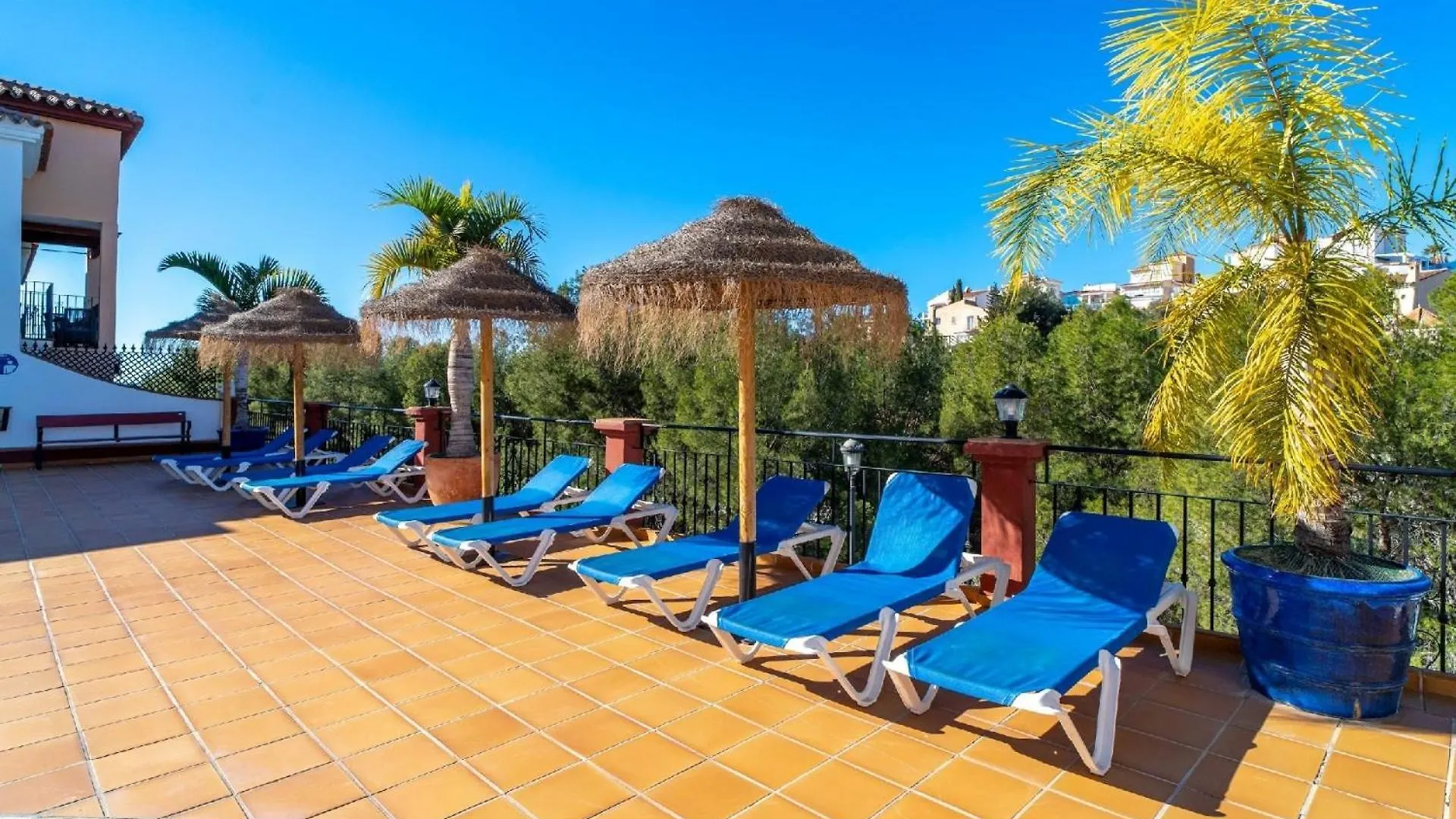 Apartment Ferienwohnung Fuer 4 Personen Ca 70 Qm In Nerja, Andalusien Costa Del Sol